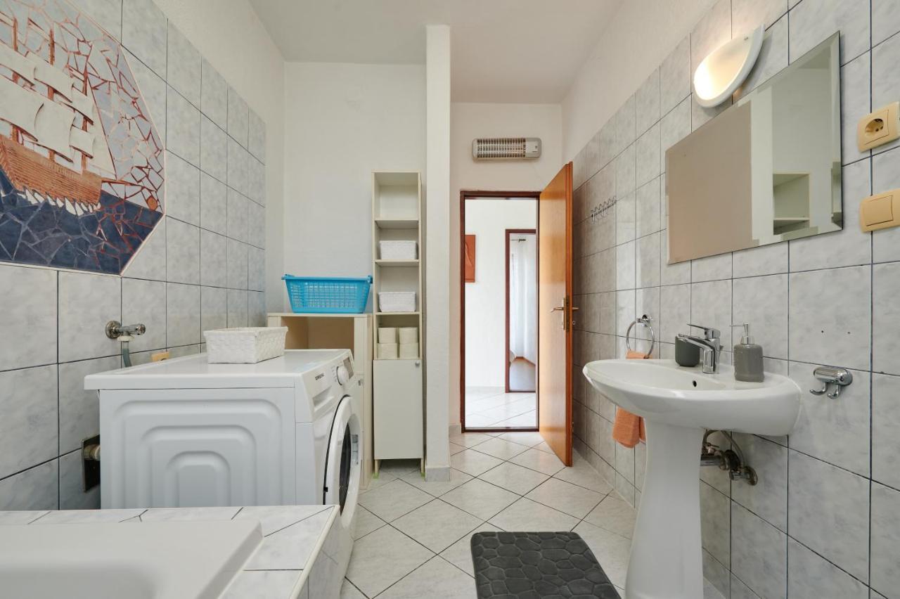 Guesthouse Aria Trogir Buitenkant foto